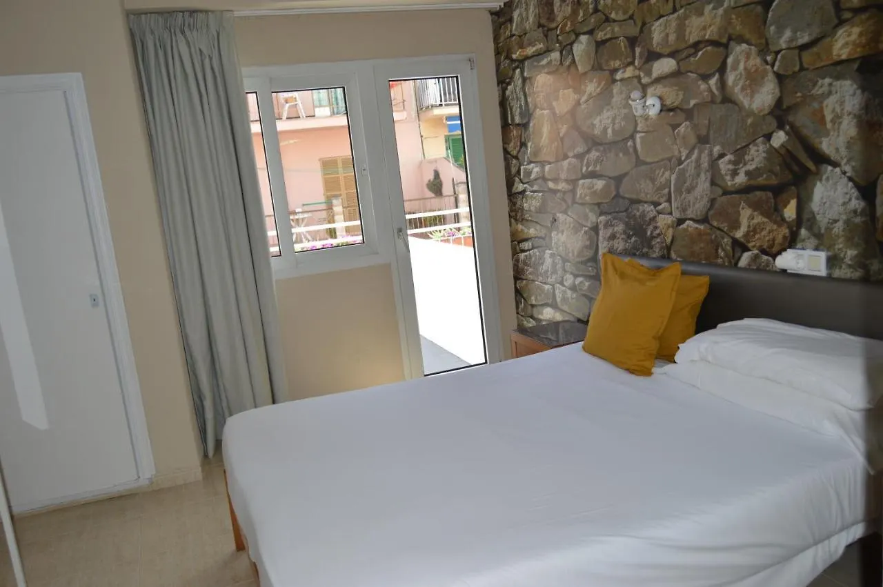 Hostal Mar Del Plata (Adults Only) エル・アレナル 2*,  スペイン