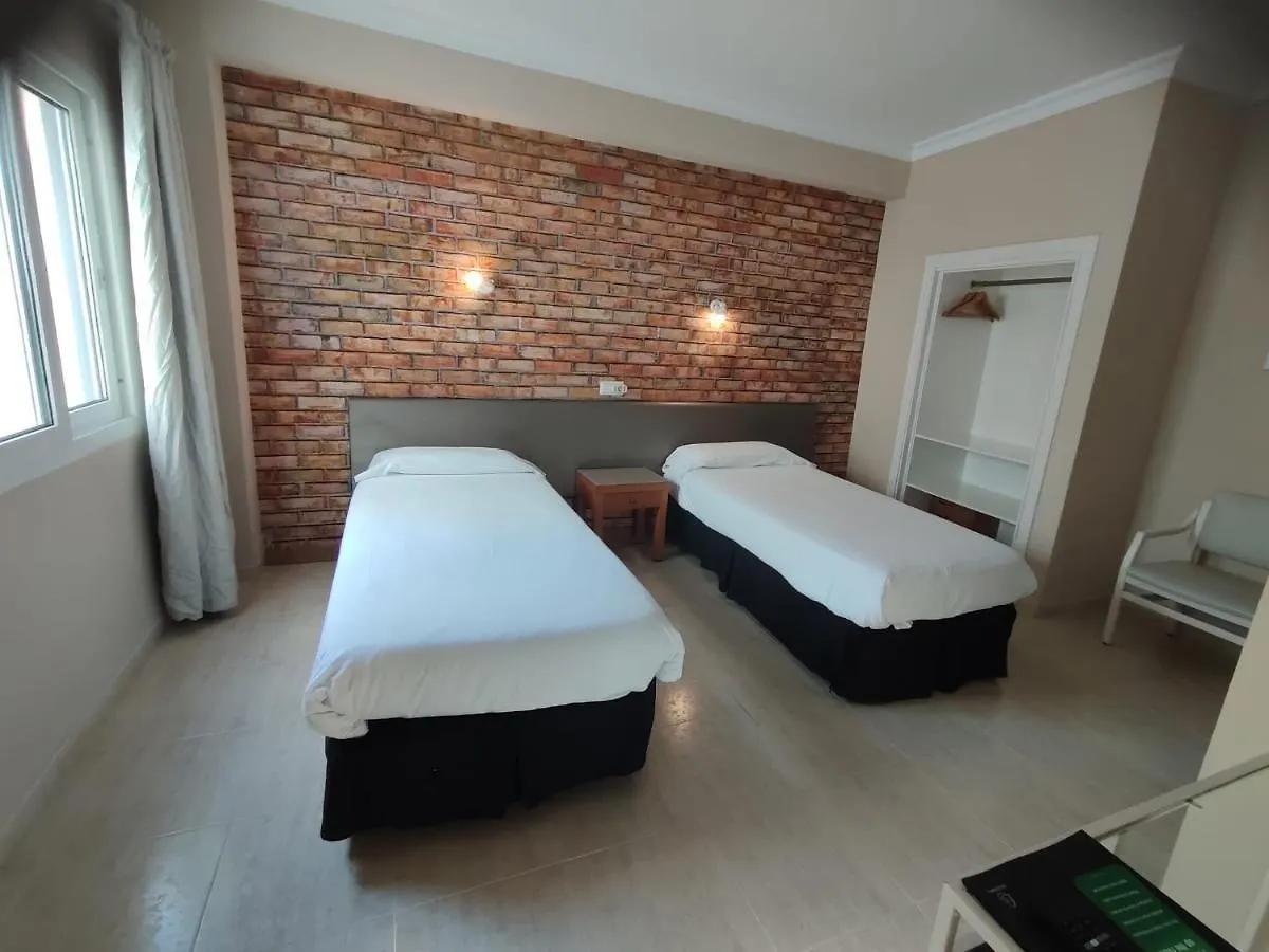 ** ベッド・アンド・ブレックファスト Hostal Mar Del Plata (Adults Only) エル・アレナル スペイン