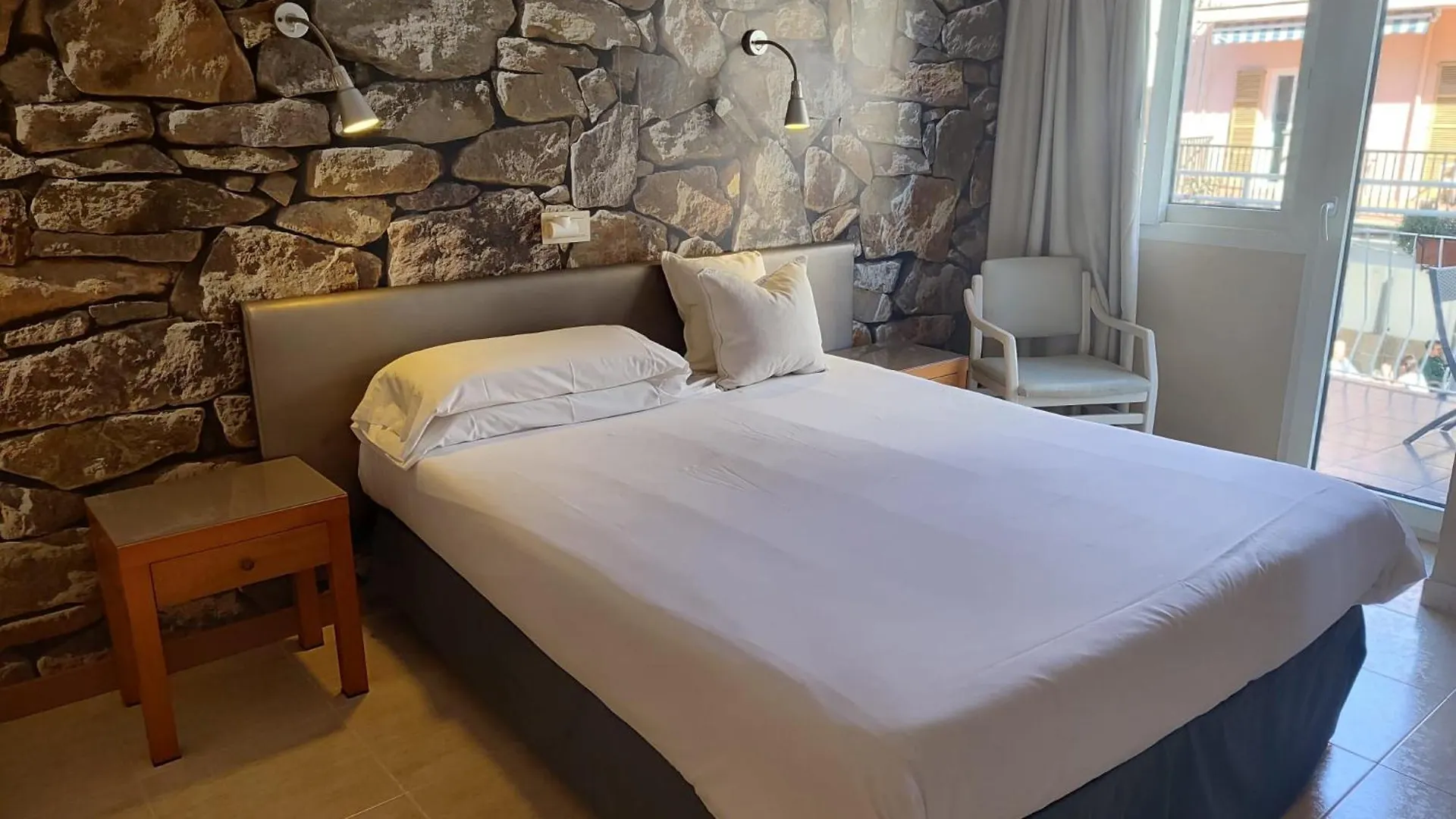 ** ベッド・アンド・ブレックファスト Hostal Mar Del Plata (Adults Only) エル・アレナル スペイン