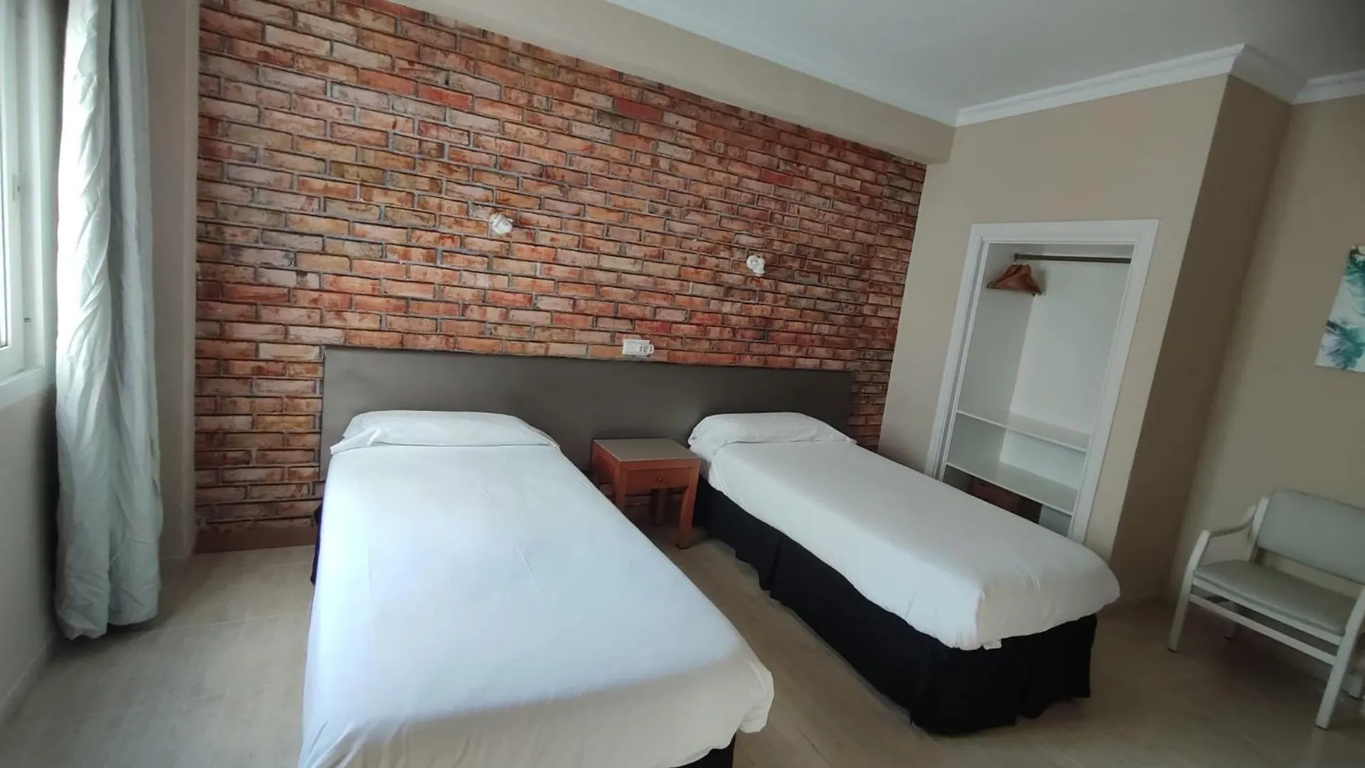 Hostal Mar Del Plata (Adults Only) エル・アレナル ベッド・アンド・ブレックファスト