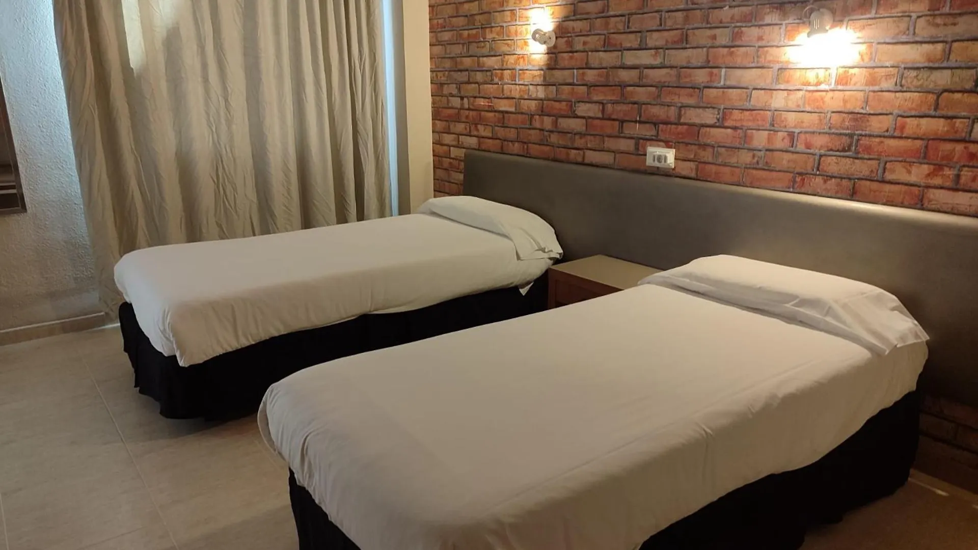 Hostal Mar Del Plata (Adults Only) エル・アレナル スペイン