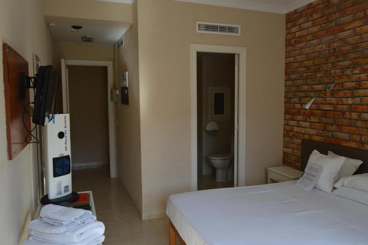 Hostal Mar Del Plata (Adults Only) El Arenal  Guest house El Arenal (Mallorca)