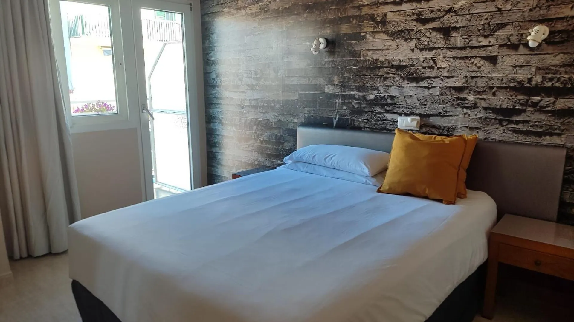 Hostal Mar Del Plata (Adults Only) El Arenal  El Arenal (Mallorca)